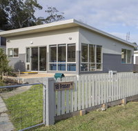 The Hill House - Darwin Holiday