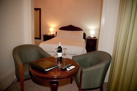 The Hotel Shamrock - Darwin Holiday 1