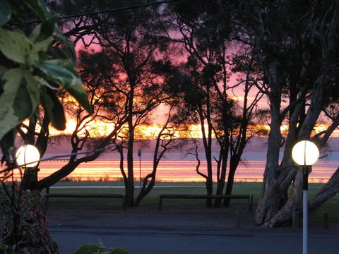 The Jetty Cabin Lakeside - Darwin Holiday 1