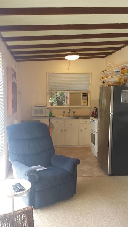 The Jetty Cabin Lakeside - Darwin Holiday 3