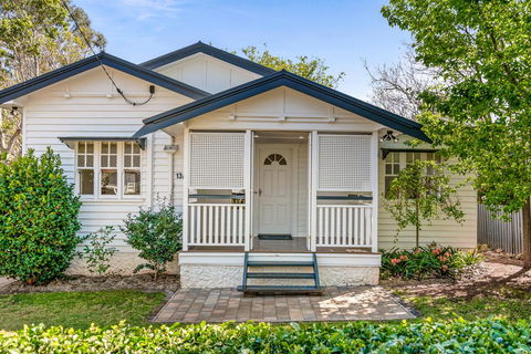 The Keepers House - Darwin Holiday 1