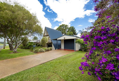 The Lake House - Darwin Holiday 2