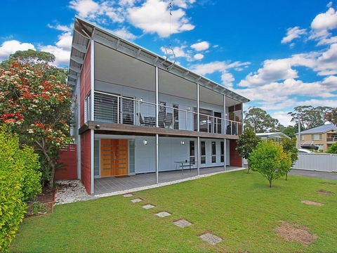The Lake House - Lake Conjola - Darwin Holiday 2