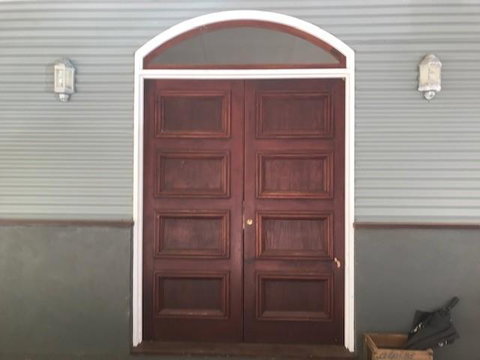 The Lakehouse Manor - Darwin Holiday 1