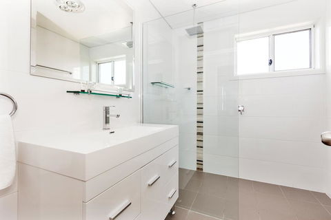 The Laneway - Darwin Holiday 3