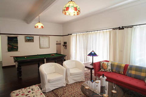 The Leura Mountain House - Darwin Holiday 3