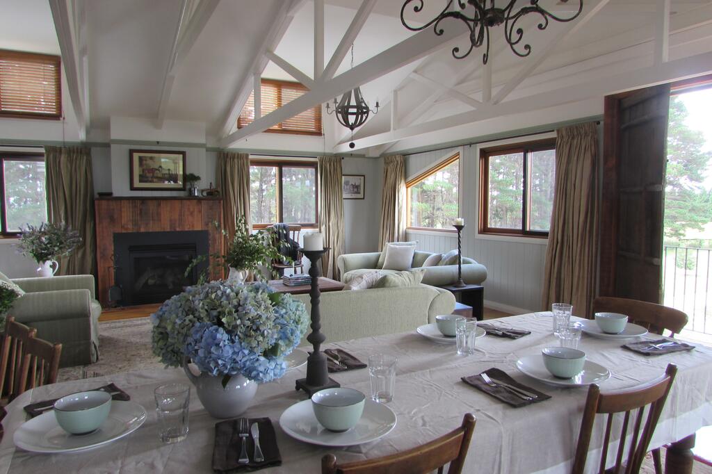 Macquarie Pass NSW Darwin Holiday