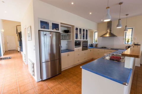 The Loft - Waterfront With Private Pool - Darwin Holiday 3