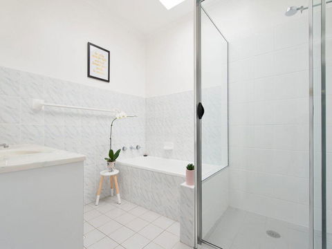 The Loft @ Fingal Bay - Darwin Holiday 3