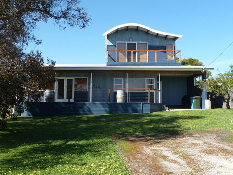 The Love Shack - Bridport - Darwin Holiday 0