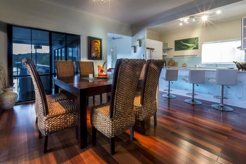 The Mountain View Retreat - Darwin Holiday 3