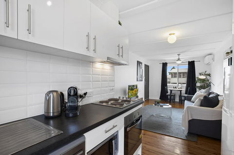 The Neo Stylish Central Apartment With Aircon Courtyard And Netflix - Darwin Holiday 2