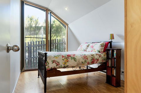 The Nissen - Darwin Holiday 3