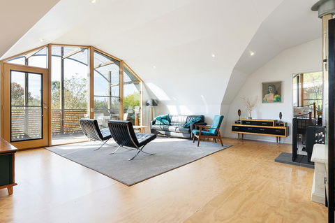 The Nissen - Darwin Holiday 0