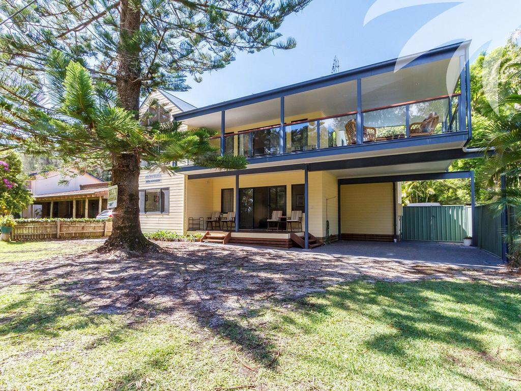 Booti Booti NSW Darwin Holiday