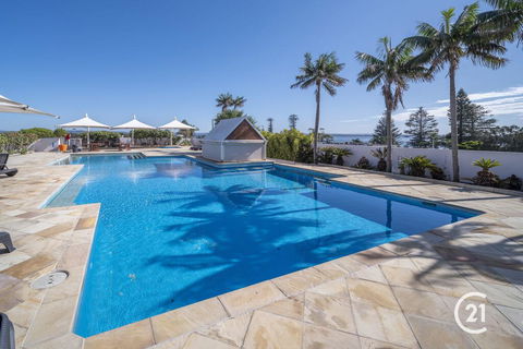 The Oaks Waterfront Resort,Unit 510 - Darwin Holiday 1