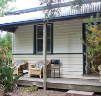 The Old Cottage  Cowes - Darwin Holiday
