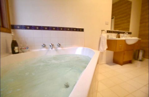 The Orchard Luxury Accommodation - Darwin Holiday 2