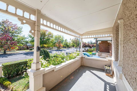 The Pearl On Prince  Stylish Cottage, CBD, Wifi - Darwin Holiday 3