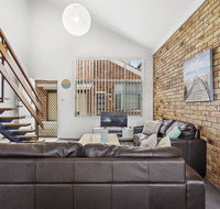 The Pines 5 - Darwin Holiday