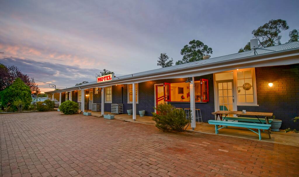 Tooraweenah NSW Darwin Holiday