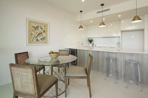 The Princess Bride - Executive 3BR Bulimba Apartment With Balcony In Central Location - Darwin Holiday 2