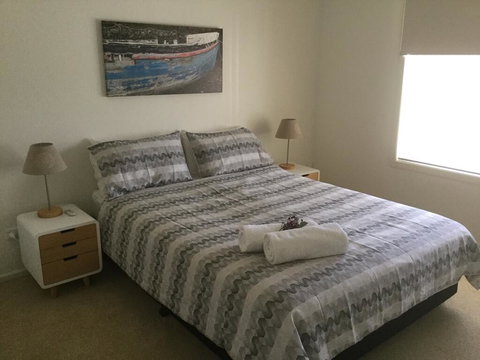 The Red Door - Darwin Holiday 3