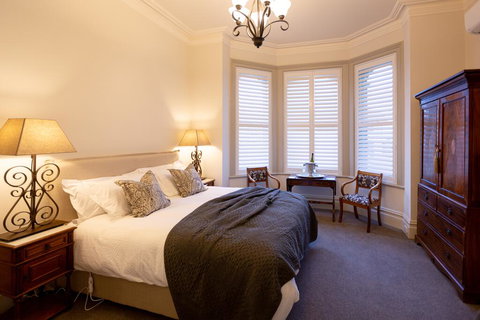 The Rivulet - Darwin Holiday 1