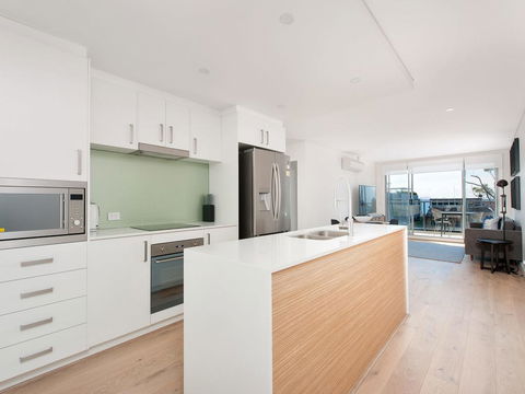 The Shoal Apartments, Unit 304/4-8 Bullecourt Street - Darwin Holiday 1