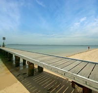 The Shoal One Block From the Beach - Darwin Holiday