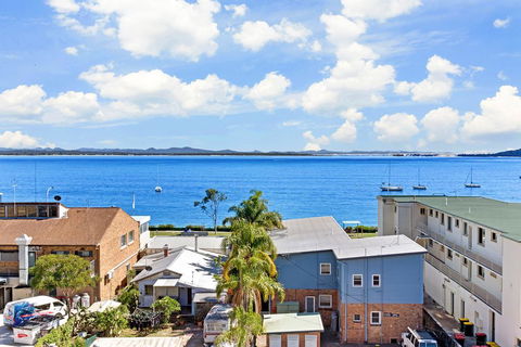 The Shoal, Unit 510/4-8 Bullecourt Street - Darwin Holiday 0