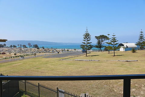 The Shore Break 6 Apartment - Darwin Holiday 1