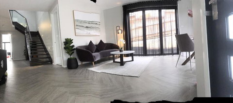 The Sirens Sydney - Darwin Holiday 1