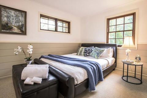 The Stone On The Hill - 3 Bedroom House - Darwin Holiday 3