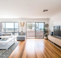 The Summer House - Darwin Holiday