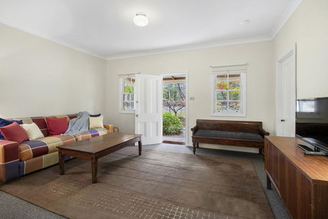 THE TEACHERS COTTAGE - Darwin Holiday 0