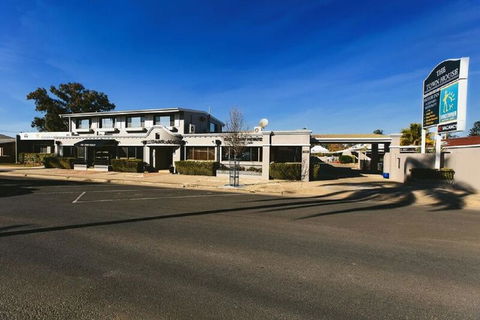 The Town House Motor Inn - Darwin Holiday 0