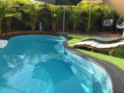 The Turret House - The Entire Middle Level - Darwin Holiday 3