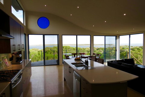 The Wave Oasis SC B&B - Darwin Holiday 2