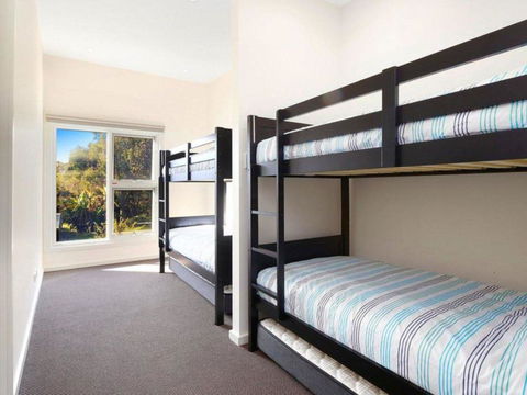 The Wharf House - Budgewoi - Darwin Holiday 1