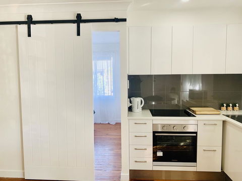 The White Picket Fence - Darwin Holiday 2