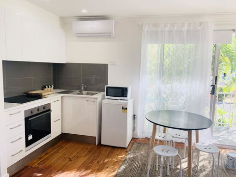 The White Picket Fence - Darwin Holiday 1