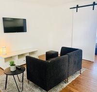 The White Picket Fence - Darwin Holiday