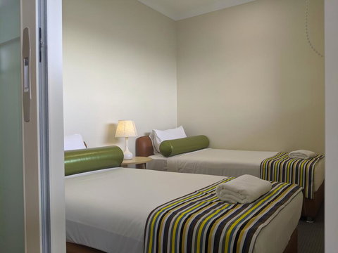 The Windsor Apartments And Hotel Rooms, Brisbane - Darwin Holiday 1
