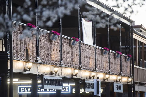 The Woolpack Hotel - Darwin Holiday 1