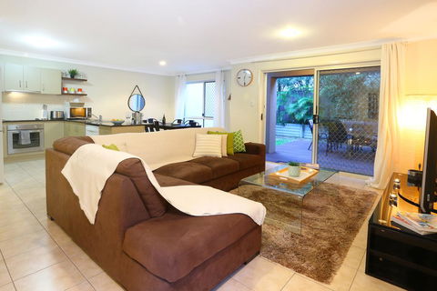 Theme Park HolidayTownhouse - Darwin Holiday 3