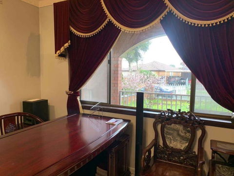 Thomastown Antique House Room 4 - Darwin Holiday 2