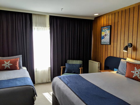 Thredbo Alpine Hotel - Darwin Holiday 3