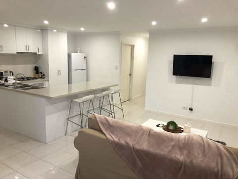Three Bedroom, Two Bathroom Family Home - Darwin Holiday 1