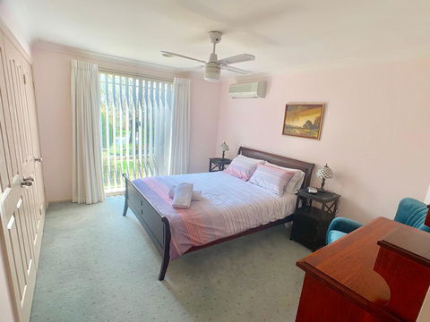 Tidy Home In A Leafy Suburb, Great Location - Darwin Holiday 3